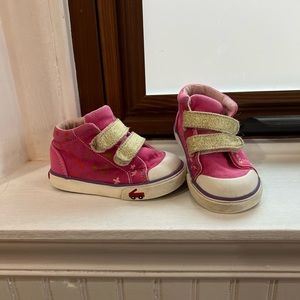 See Kai Run High Top Sneakers size 5